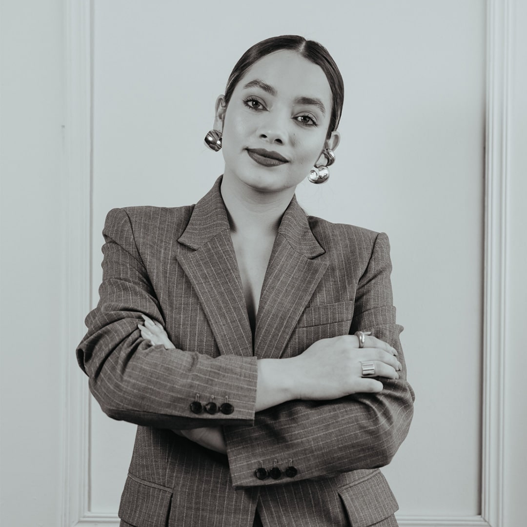 Laura Molina, Ejecutiva de Cuenta